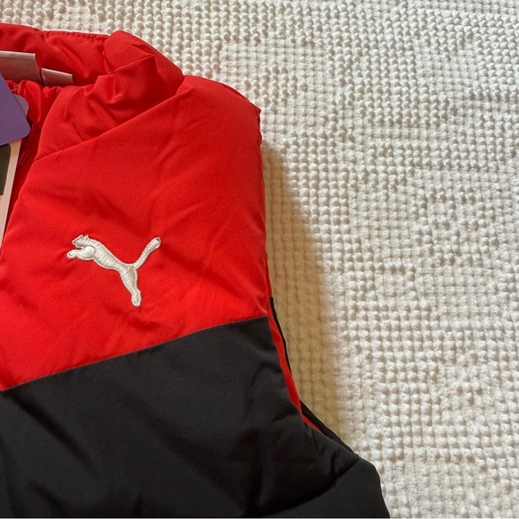 NWT PUMA Boys Vest Red Black Puffer Jacket Size XS 5 / 6 - Picture 4 of 5